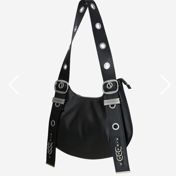 BELLA WIDE STRAP HOBO BAG BLACK