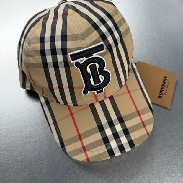 Burberry 버버리 모노그램 볼캡 모자 M