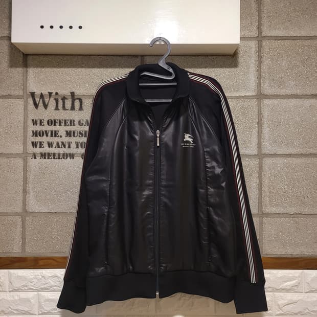 버버리 블랙라벨 사이드라인 져지 3 