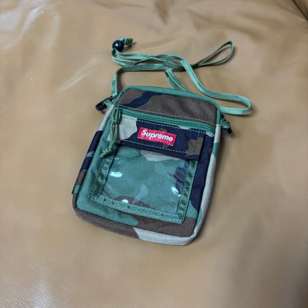 슈프림 유틸리티 파우치 백 가방 우드랜드 카모 19ss