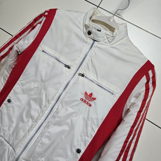 아디다스 월드스쿨  흰빨 패딩 레이싱 자켓