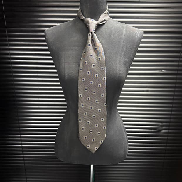 조르지오 아르마니 실크 명품 넥타이 패턴 실버 그레이 회색 락시크 펑크