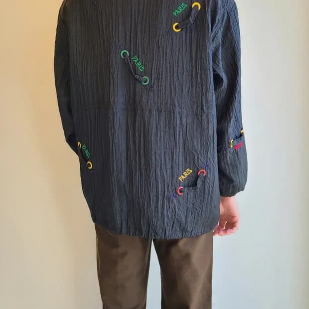 PARIS 레터링 자수 바람막이 재킷