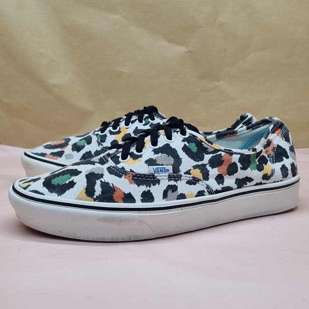 반스 컴피쿠시 레오파드 남성스니커즈 270