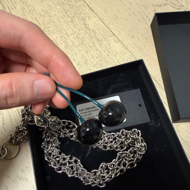 라프시몬스 체리 체인