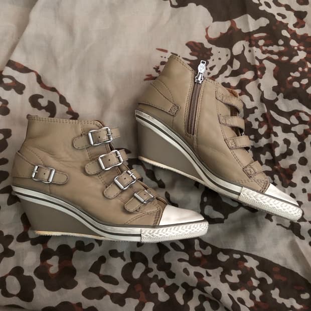 아쉬 ash 텔마 베이지 레더 웨지힐 스니커즈 36size 230