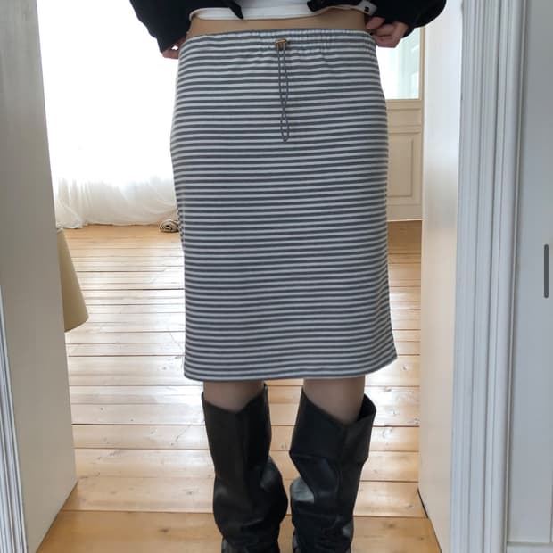 릿킴 스트라이프 미디 스커트 STRIPE MIDI SKIRT 아이보리