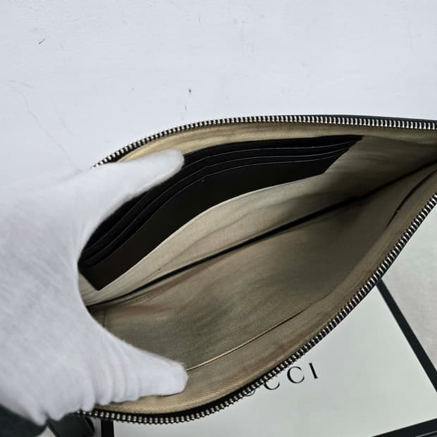 [보증서 정품] 구찌 킹스네이크 클러치백