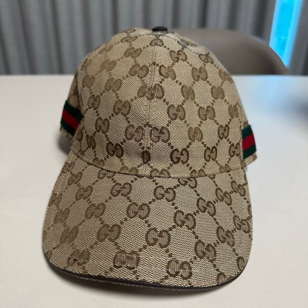 구찌 GG 패턴 볼캡 