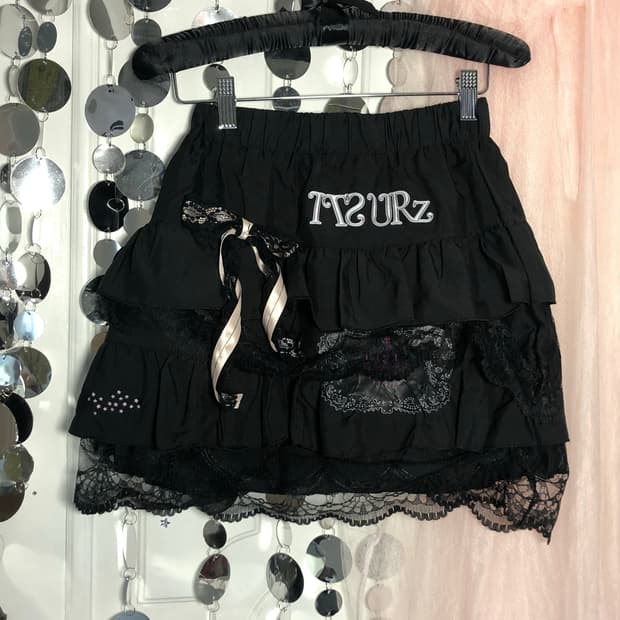 Black frill lace sk