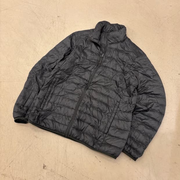 유니클로 경량 패딩