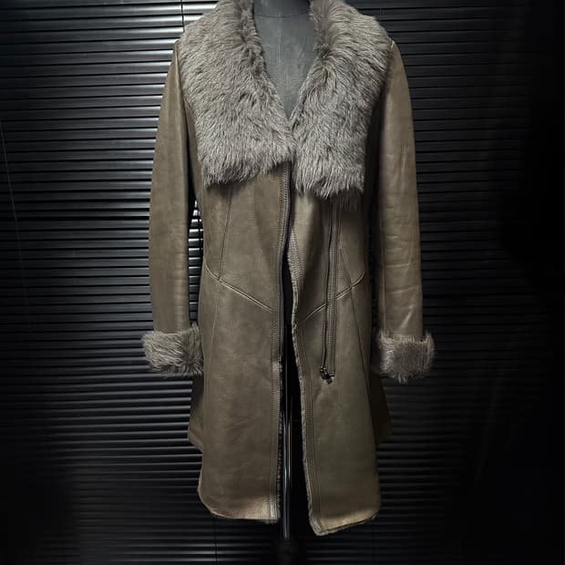 ROBO 로보 양가죽 양털 모피 무스탕 코트 털 밍크 락시크 브라운 갈색