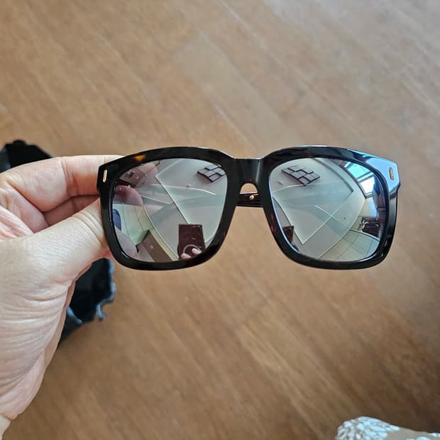 KENZO 겐조 블랙 뿔테 선글라스