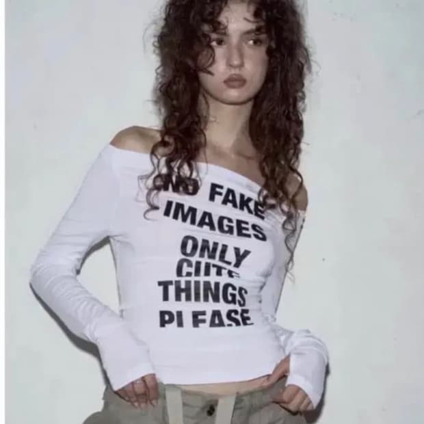 플리즈노팔로우 케이시 레터링 롱 오프숄더 탑