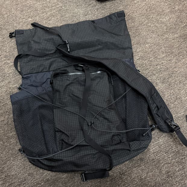 케일 롤탑 크로스백 팝니다