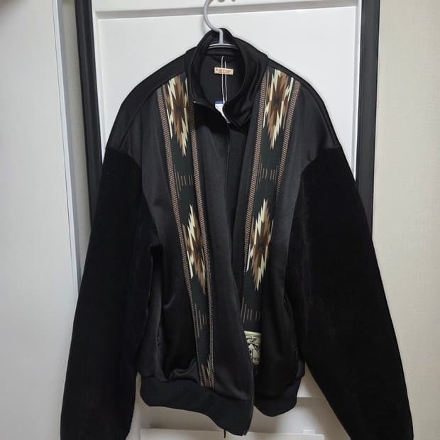 캐피탈 스무스 저지 4사이즈