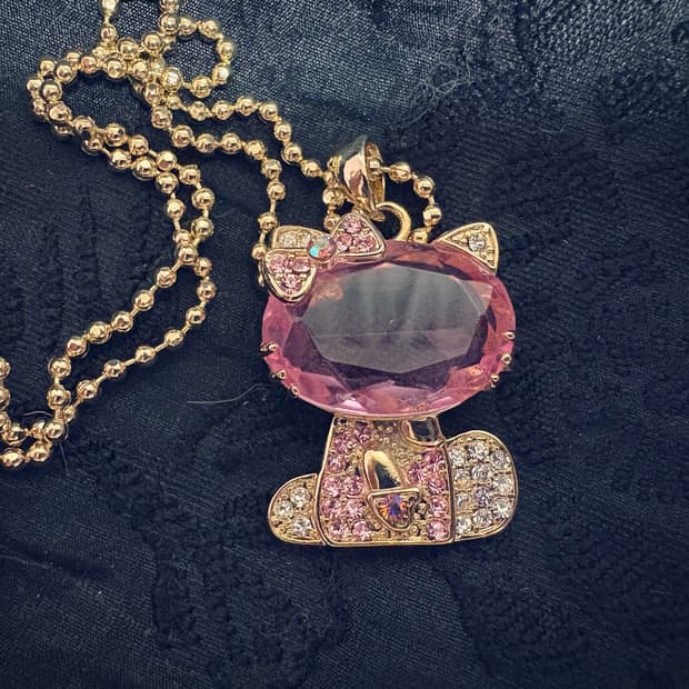  Hello Kitty Necklace