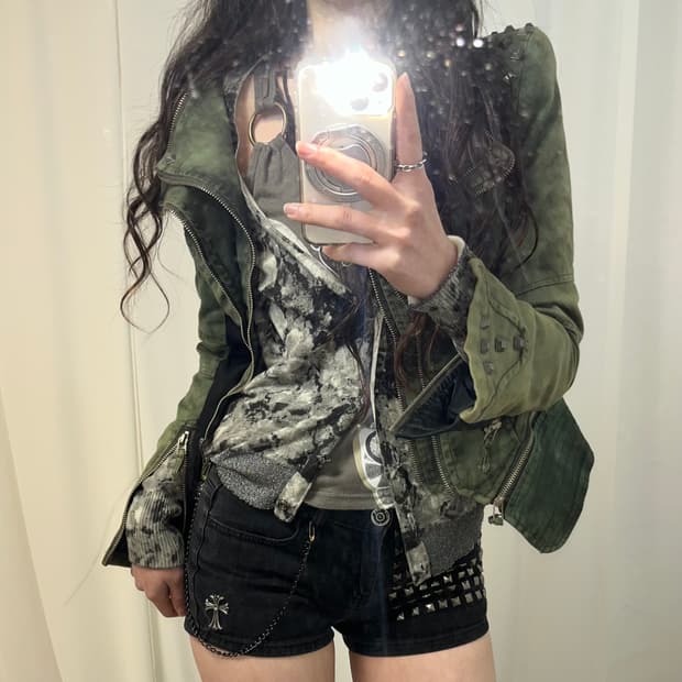 Y2K 카키 스터드 자켓