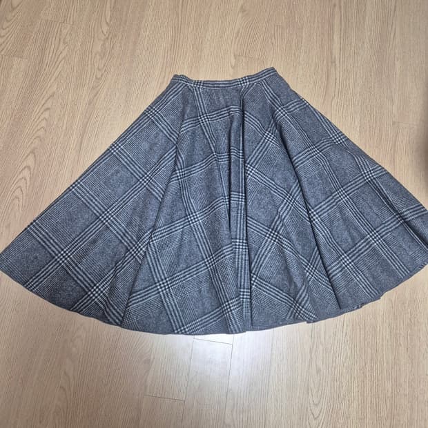 로샤스 ROCHAS 이태리 모100% 글렌체크 풀 플레어 스커트 38