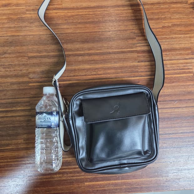 캉골 레더 크로스백 