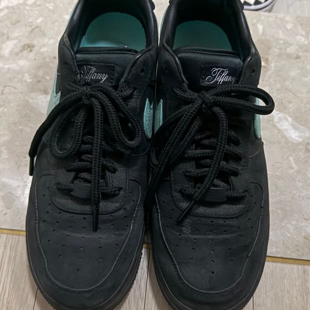 나이키 티파니포스 판매합니다. 280