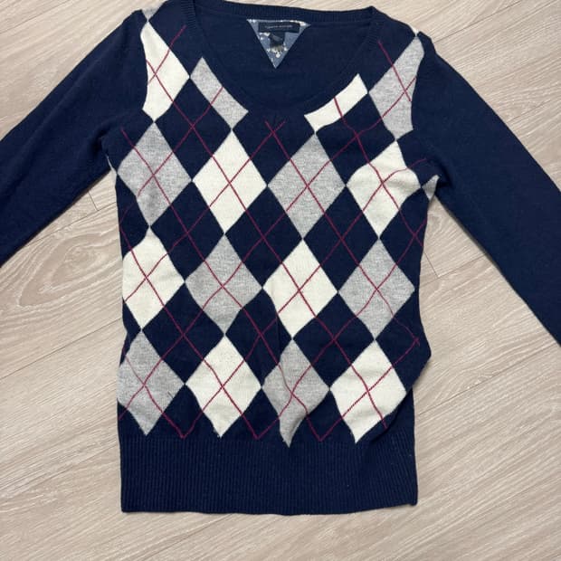 타미힐피거 니트 