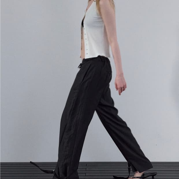 Uune Scene 우네 씬 tie jogger slacks 