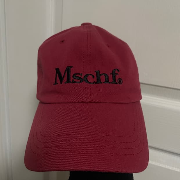 미스치프 캡