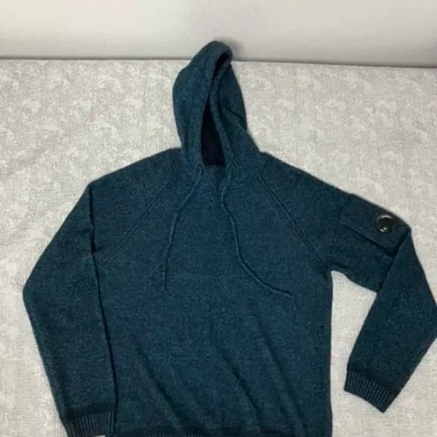 한정판 C.P company 씨피컴퍼니 울 후드티