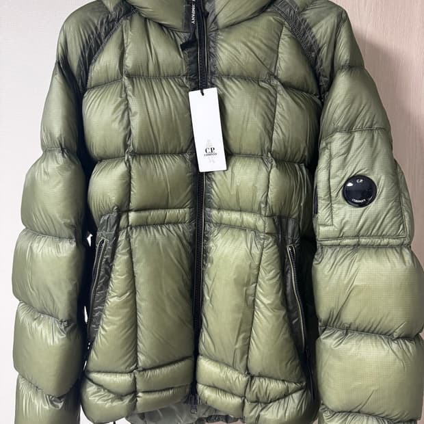 Cp컴퍼니 dd쉘 올리브 XL(새상품. 백화점판)