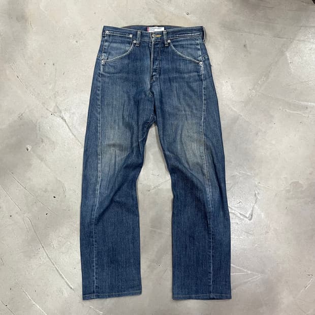 [31.5] Early 00’s 리바이스 엔지니어드진