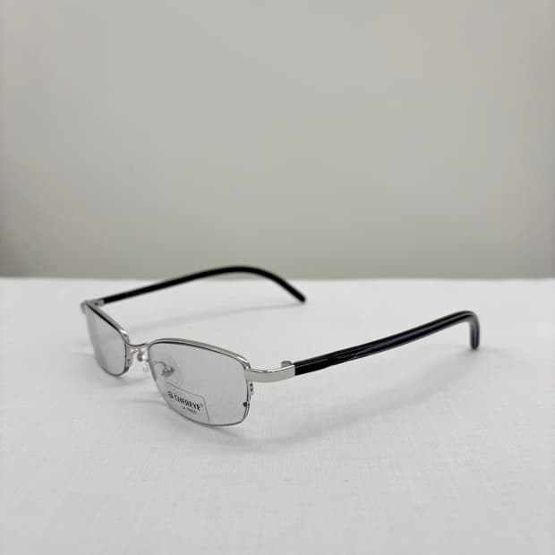CHEREYE 실버 틴트 반무테 빈티지안경
