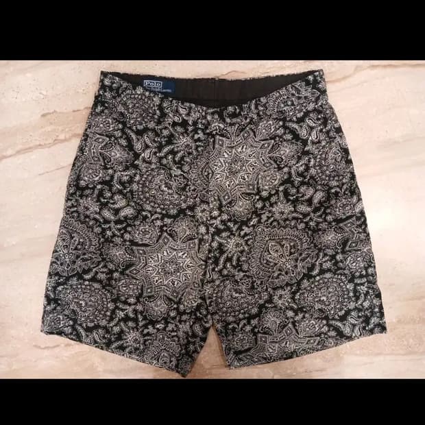 90's POLO RALPH LAUREN PAISLEY SHORTS