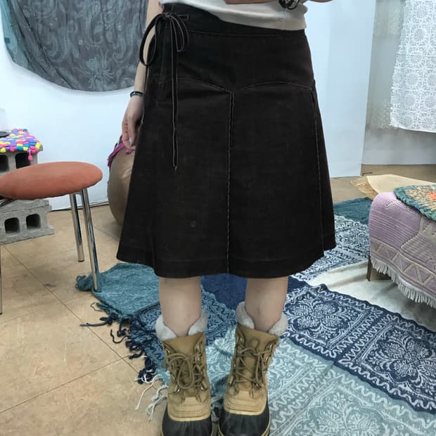 온앤온 여성 골덴 코듀로이 미디스커트 