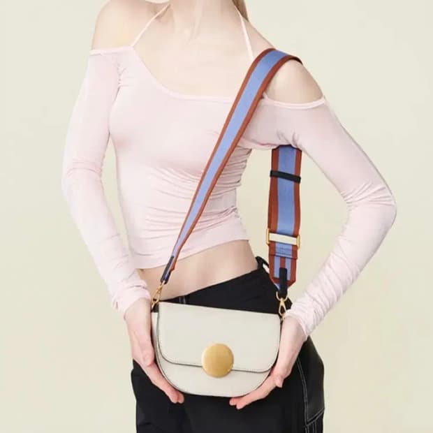 오야니 로티 새들 크로스바디 백