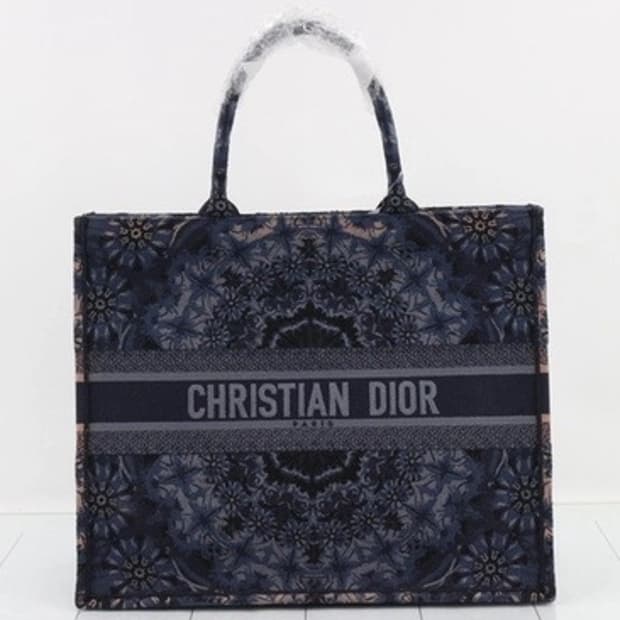 디올 북토트 라지