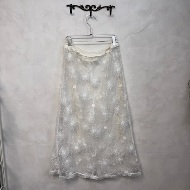 Ivory bohemian floral lace mesh skirt