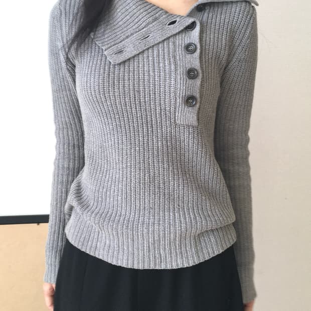 빈티지 사이드 버튼 니트