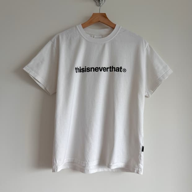 디스이즈네버댓(thisisneverthat) 반팔 티셔츠