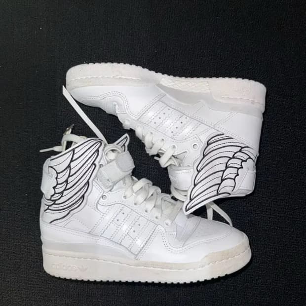 플레이보이카티 제레미스캇 윙 4.0 x 아디다스 하이탑