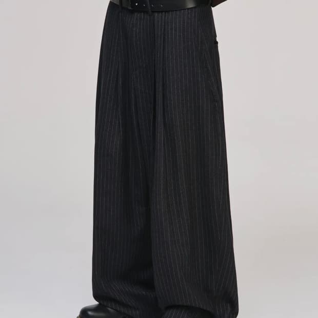 시그니처 스트라이프 팬츠(현재 전부 품절)