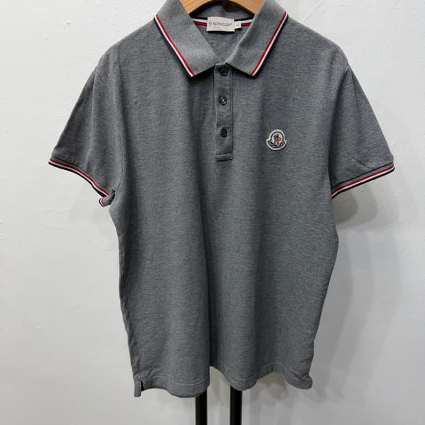 정품) 몽클레어 여성 그레이 삼선 카라 반팔 티셔츠 L