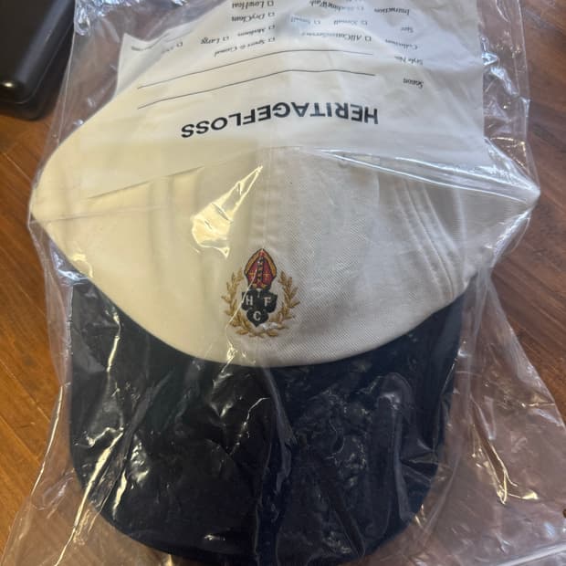 (새상품) 헤리티즈플로스 모자