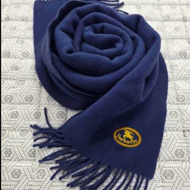 버버리 램스울 머플러 네이비