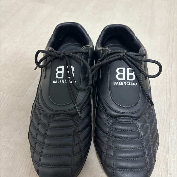 발렌시아가 젠 블랙 42