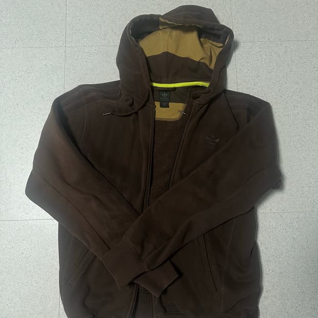 아디다스 초코 브라운 후드플락 져지