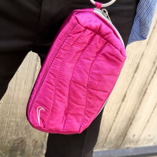 NIKE pouch