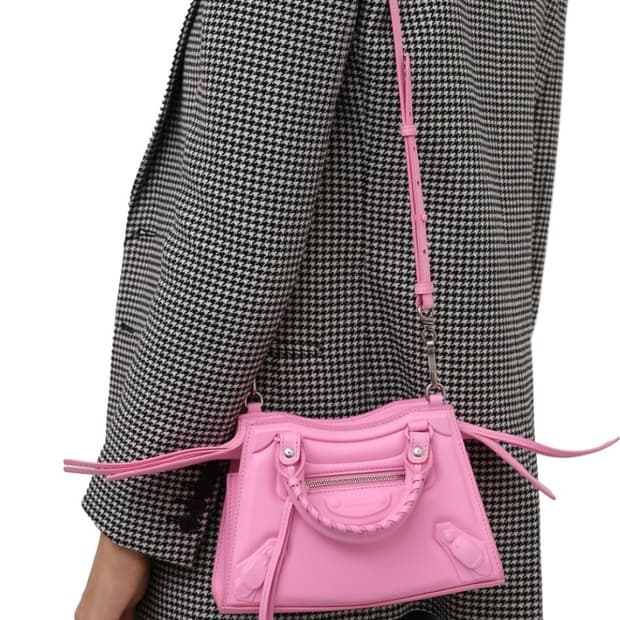 정품)급처상태좋음!발렌시아가 핑크 네오 클래식 탑핸들 시티모터크로스백가방