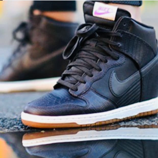 Nike(나이키) / 우먼 덩크 스카이 하이