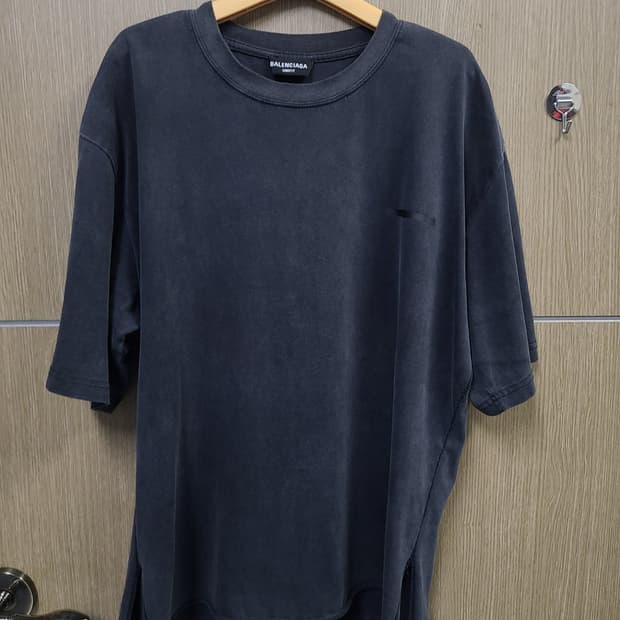 발렌시아가 반팔티
